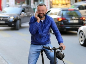 Sapık Fotoğrafçı Stüdyoya Gizli Kamera Koyup Çalışanları Ve Müşterileri Kaydetti