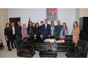 ’Erasmus+’ Proje Ortakları İlçe Milli Eğitim Müdürü Erkan Bilen’i Ziyaret Etti