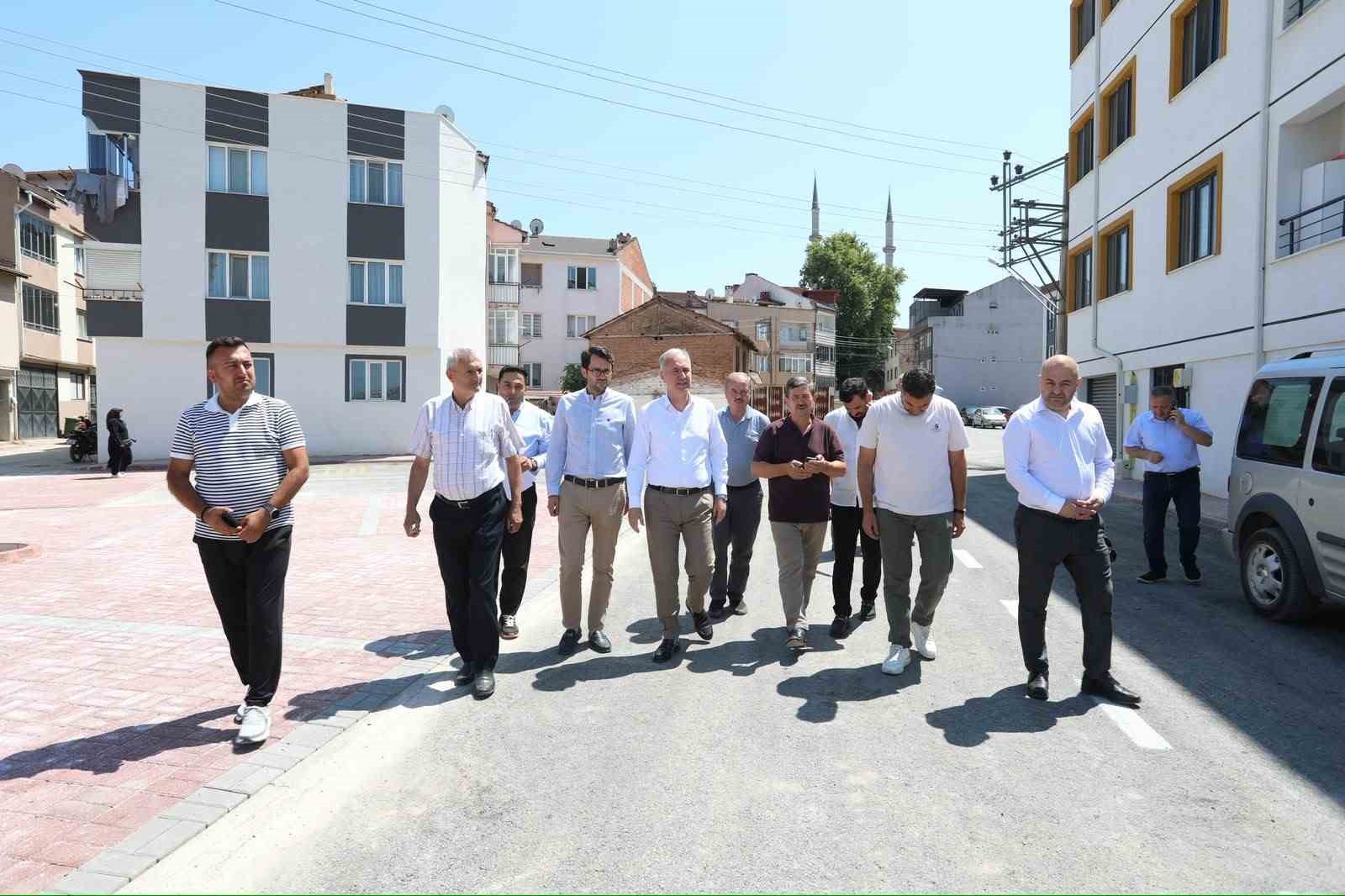 baskan-taban-tamamlanan-asfalt-ve-otopark-calismalarini-yerinde-inceledi