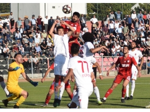 Tff 2. Lig: Yeni Çorumspor: 3 - Başkent Akademi Fk: 2