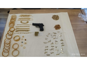 Sahte Altınla Kuyumcuları Dolandıran Çete Çökertildi