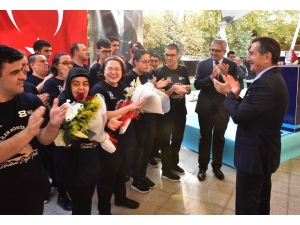 Türkiye’de İlk Ve Tek Engelliler Montaj Atölyesi Açıldı