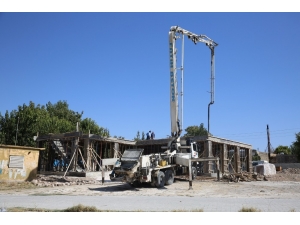 Karaköprü’de Halı Dokumaya Kadın Eli Değecek