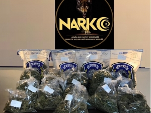 Polis Şüphelendi, Üstlerinden Ve İkametlerinden Uyuşturucu Çıktı