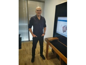 Küçük Göğüsler Psikolojiyi Bozuyor