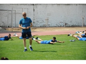 Teknik Direktör Söyleyici: "Bu Takım Şampiyon Olacak"