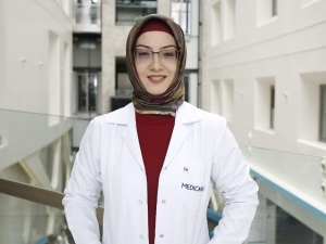 Güneşte Bir Gözünüzü Kapatıyorsanız Dikkat, Şaşı Olabilirsiniz