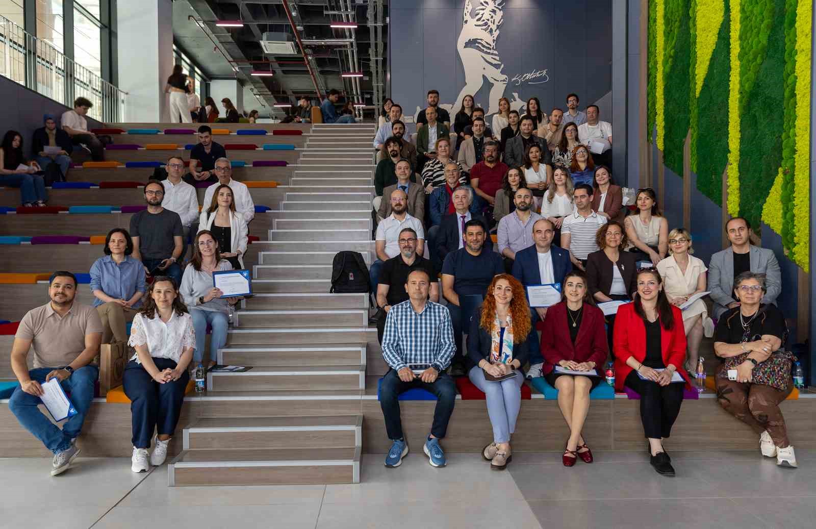 izmir-in-girisimci-gencleri-festivalde-bulustu