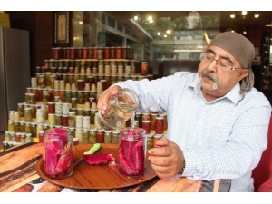 Ejder Meyvesi Kavanoza Girdi