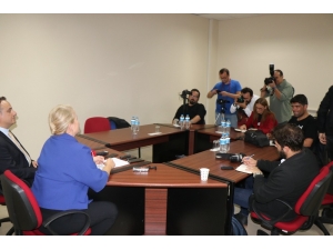 Trakya Üniversitesi Endokrinoloji Ve Metabolizma Hastalıkları Bilim Dalı Başkanı Prof. Dr. Güldiken: