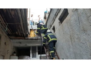 İki Bina Arasında Çıkan Yangın Korkuttu