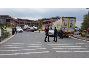 Otomobil, Minibüs Ve Tırın Karıştığı Kazada 5 Kişi Yaralandı