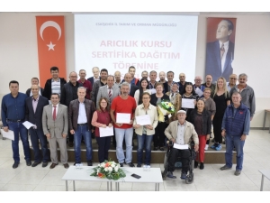 Arı Yetiştiriciliği Ve Hastalıkları Kursuna Katılanlar Sertifikalarına Kavuştu