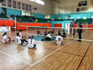 Rize’de Oturarak Voleybol Turnuvası Düzenlendi