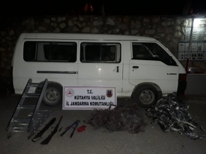 Jandarmadan Kablo Hırsızına Suçüstü