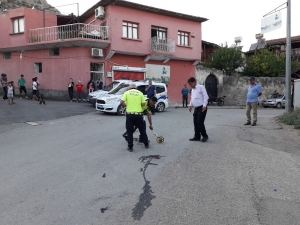 Minibüs İle Motosiklet Çarpıştı: 1 Yaralı