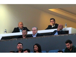 Başkan Cengiz’den Basketbol Takımına Destek