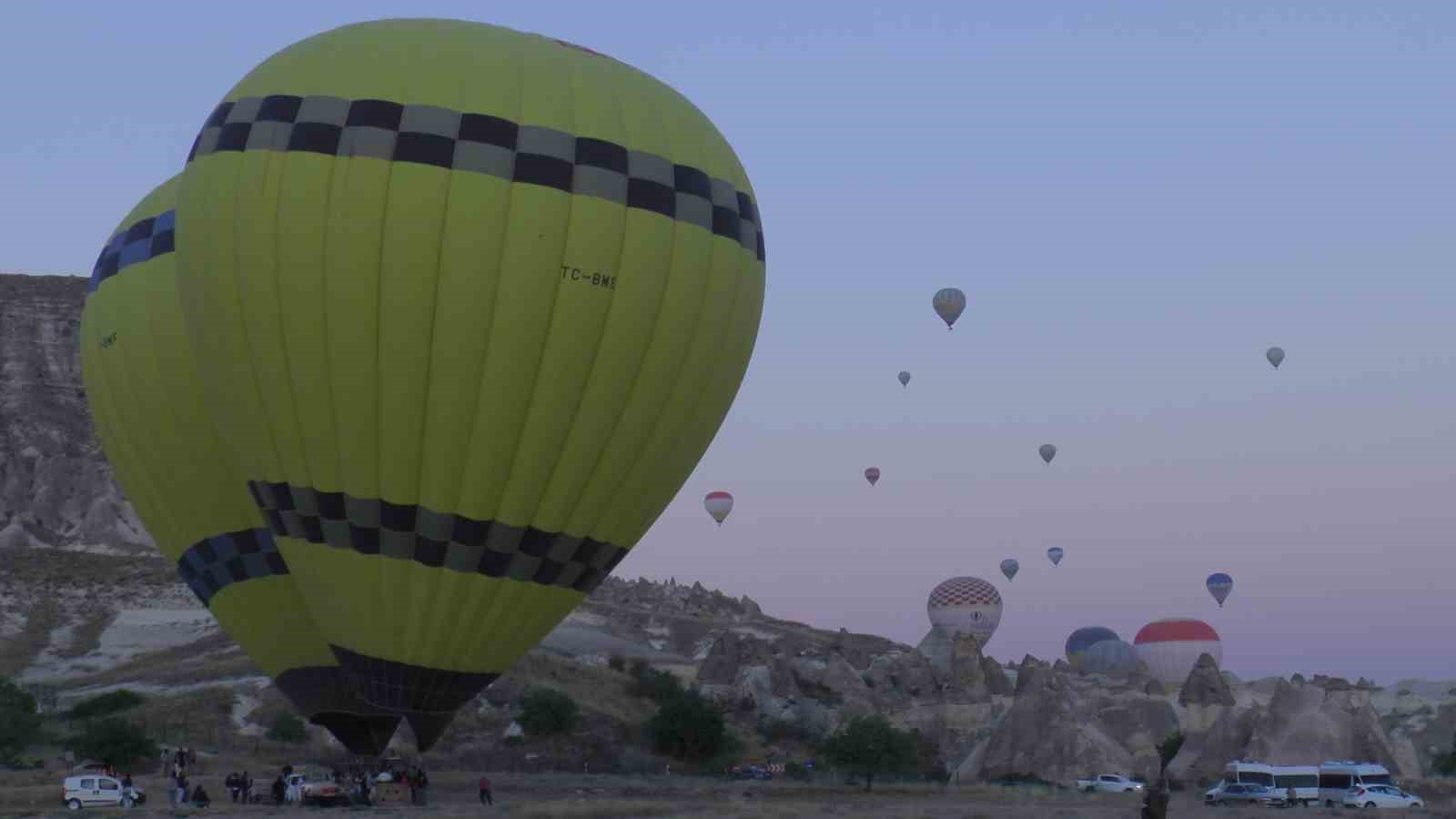 kapadokya-da-balonlar-3-gundur-gokyuzune-yukselemiyor