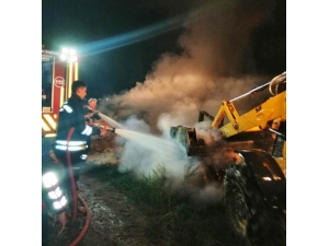 Aydın’daki Yangında 700 Paket Saman Zarar Gördü