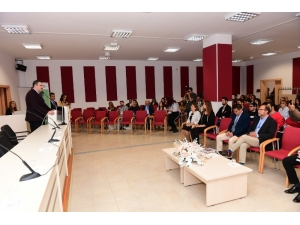 Anadolu Üniversitesinden 6. Uluslararası İletişim Öğrencileri Sempozyumu