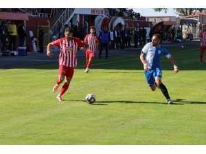 Futbolcular, Barış Pınarı Harekatı’nı Asker Selamı İle Destekledi