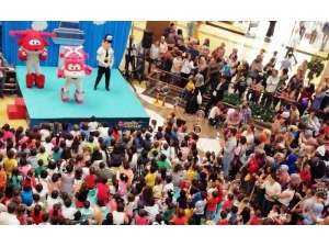 Şanlıurfa Piazza’da Sevimli Kahramanlar Çocuklarla Buluştu