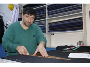 40 Yıllık Terzi, 7 Yıldır Elbise Dikmedi