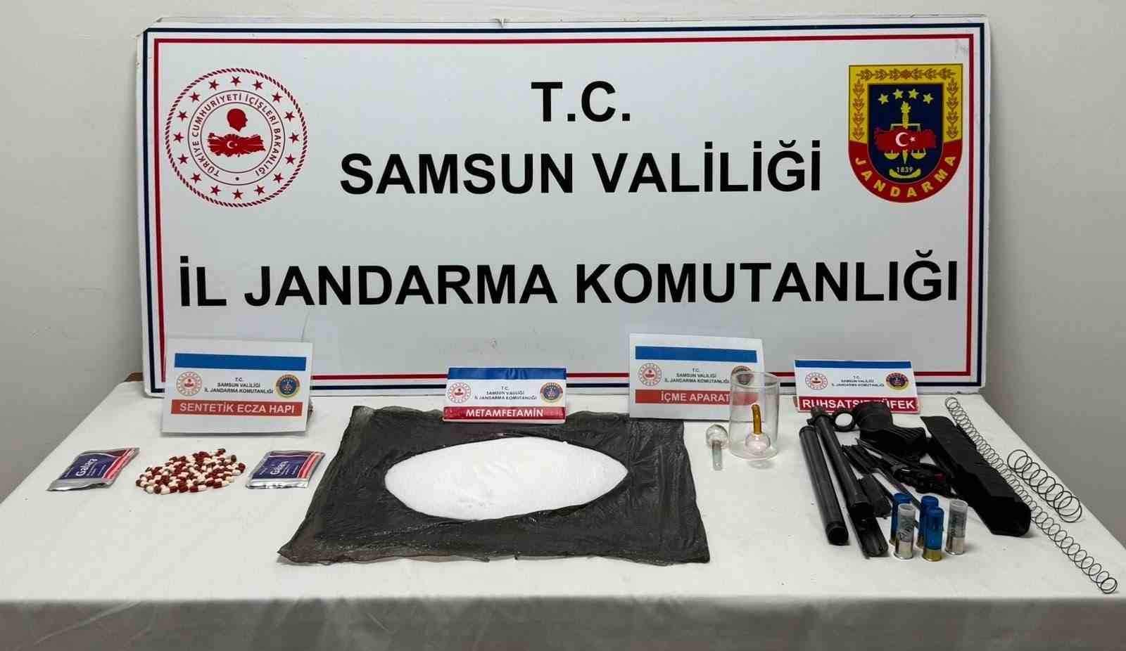 jandarma-1-kilo-109-gram-metamfetamin-ele-gecirdi