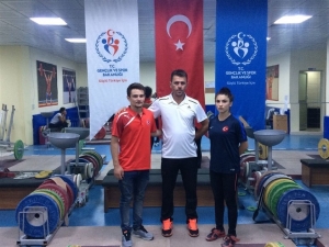 Erciyes’in Naimleri Romanya’ya Giyiyor