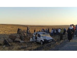 Diyarbakır’da Trafik Kazası: Anne Ve Kızı Öldü, 4 Kişi Yaralandı