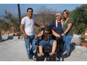 Yol Sorunu Çözülen Berat, Artık Çok Mutlu