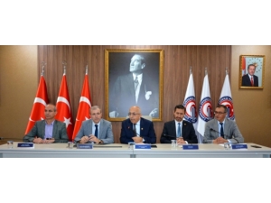 Çomü’nün ’Araştırma Üniversitesi’ Olma Hedefi İçin Çalışmalara Hız Verildi