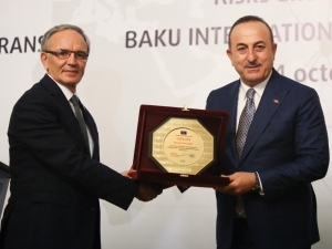 Dışişleri Bakanı Çavuşoğlu: ”Haklı Olduğumuz Davamızı En İyi Şekilde Anlatmak İçin Birleşmemiz Lazım”