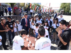 Bilim Ve Sanat Altındağ’da Çocukların Ayağına Gidiyor