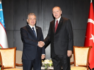 Cumhurbaşkanı Erdoğan, Özbekistan Cumhurbaşkanı Mirziyoyev İle Görüştü