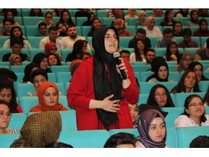 İl Protokolü Öğrencilerle Bir Araya Geldi