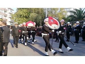 İspanya’da Gemide Ölen Eski Astsubay İçin Tören Düzenlendi