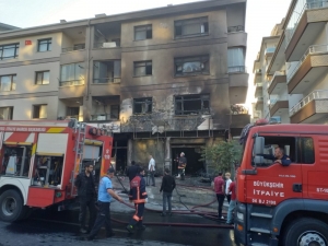 Başkent’te Çıkan Yangında 3 Katlı Bina Kullanılamaz Hale Geldi