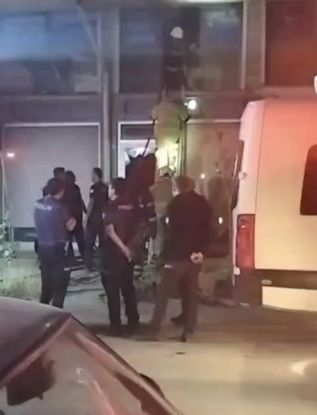 kutahya-da-beyaz-esya-servisinde-yangin