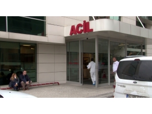 Hayatını Kaybeden Doktorun Yakınları Hastaneye Akın Etti