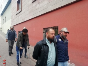 Kayseri’de Deaş Operasyonunda Gözaltına Alınan 3 Kişi Adliyede