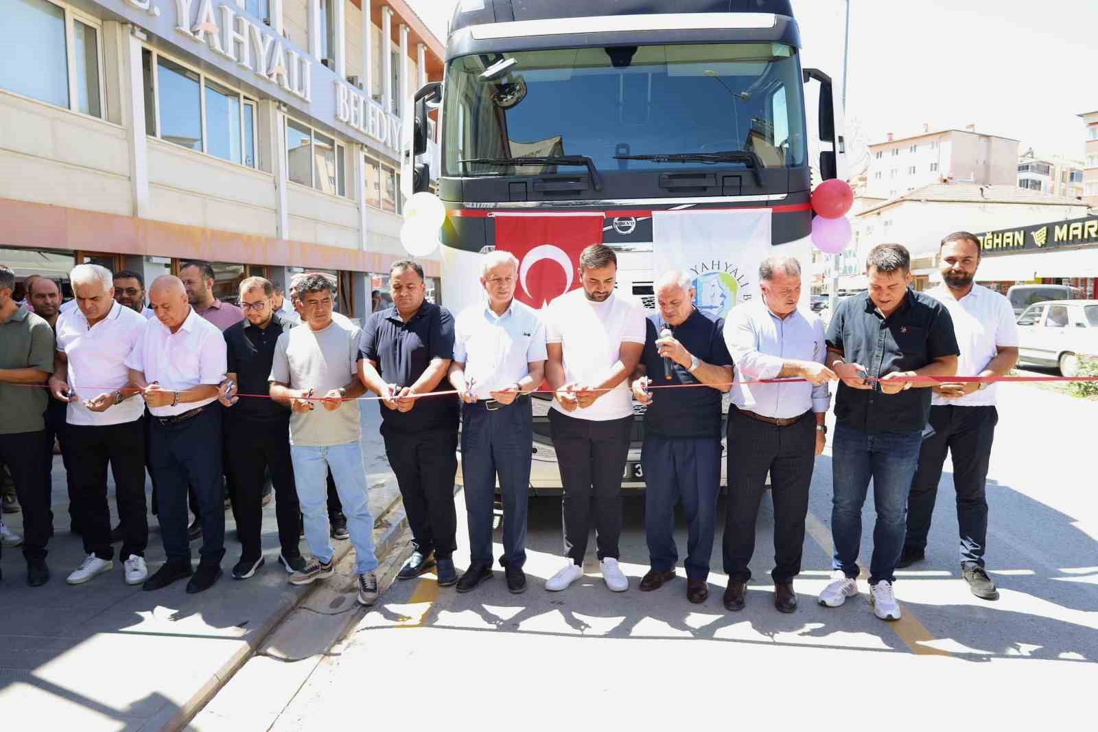 yahyali-belediyesi-arac-filosunu-guclendirdi-cekici-tir-hizmete-alindi