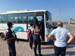 Jandarma 19 Kişiyi Yakaladı