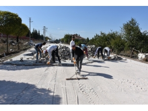 İnönü’de Kilit Taş Çalışmaları Devam Ediyor
