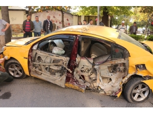 Film Gibi Kovalamaca Kazayla Son Buldu