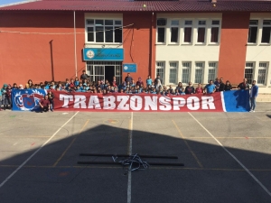 Trabzonspor Taraftarından Anlamlı Destek