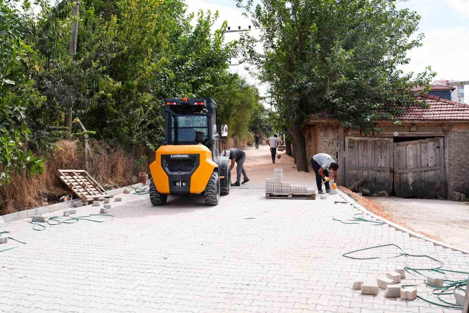 pelitozu-mahallesinin-sokaklari-kilit-parke-oluyor