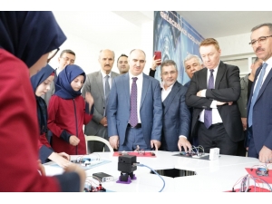Kahramanmaraş’ta Robotik Kodlama Atölyesi Açıldı