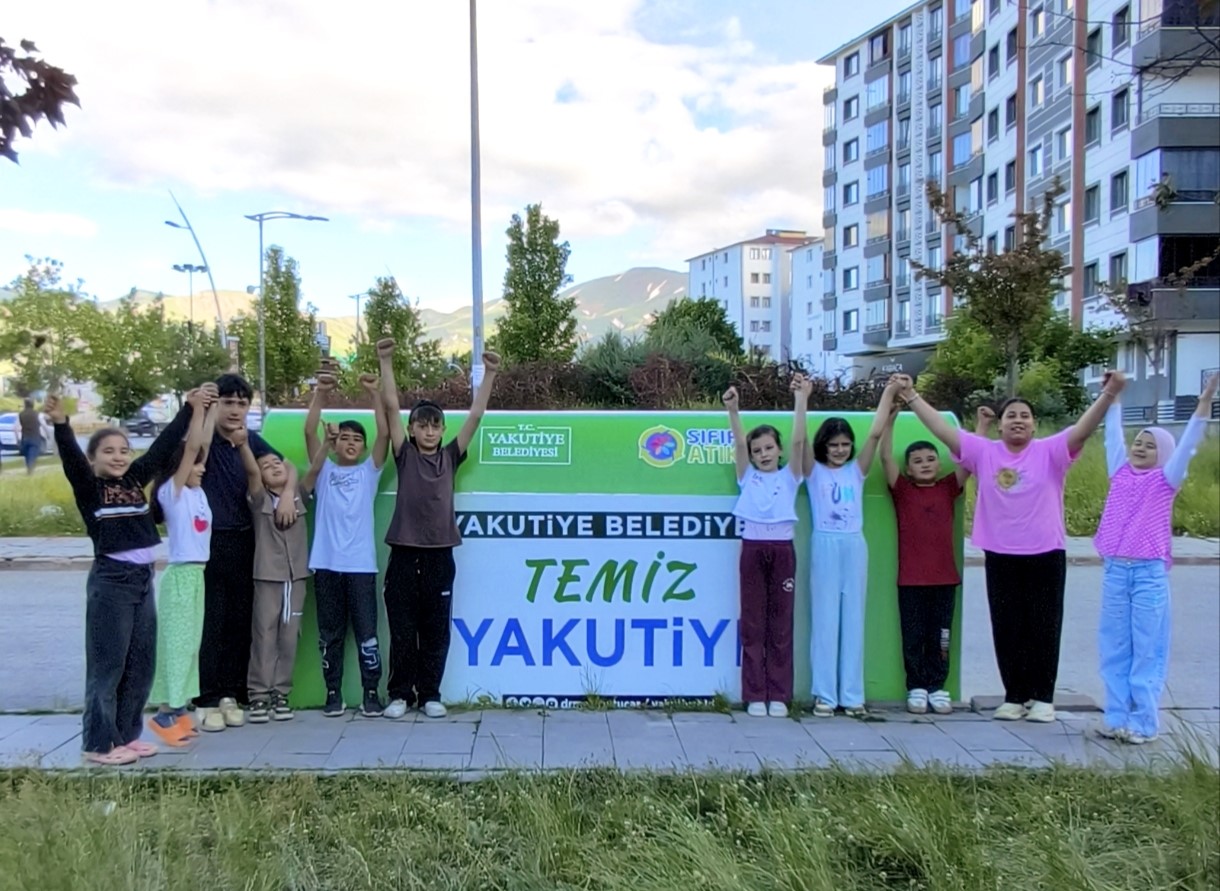 yakutiye-belediyesi-nden-estetik-ve-cevre-dostu-yeni-cop-konteyner-sistemi