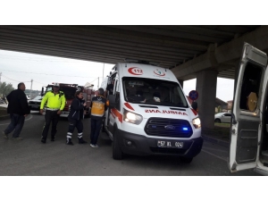 Sinop’ta Öğrenci Sevisi İle Otomobil Çarpıştı: 13 Yaralı